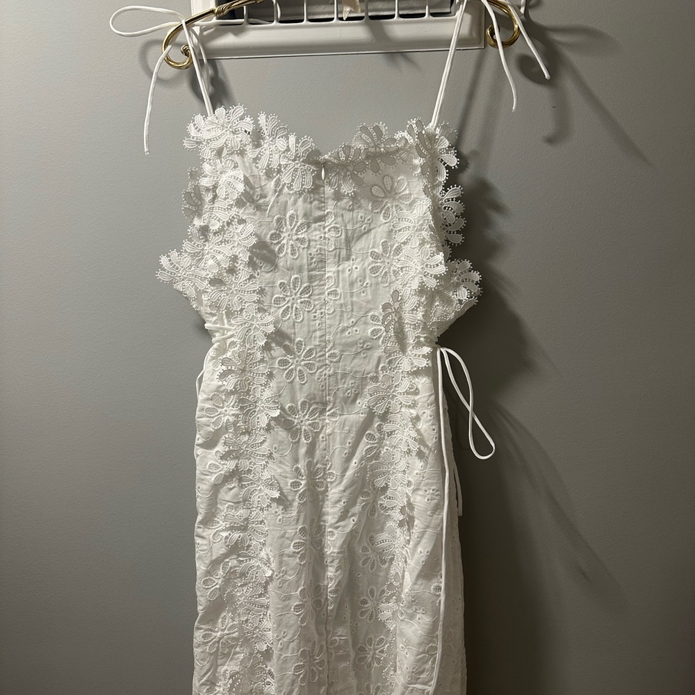 Elegant Cream Floral Maxi Dress - Picture 10 of 11